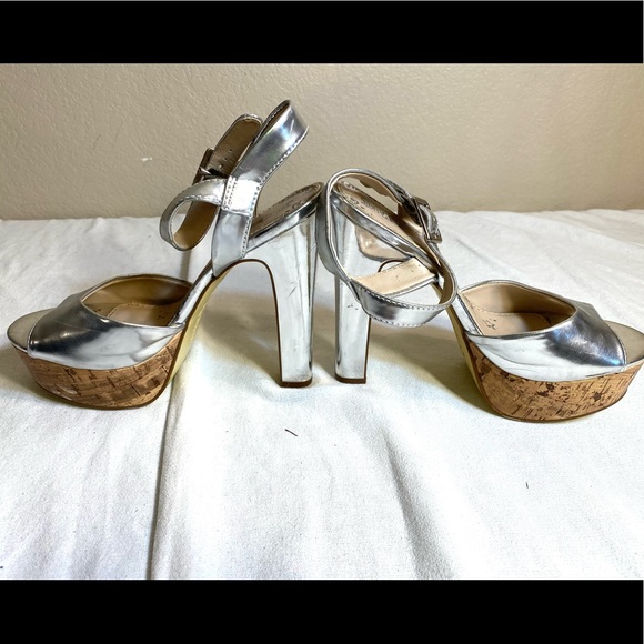 Silver high heeled open toe platform Halloween high heels. - Picture 13 of 16